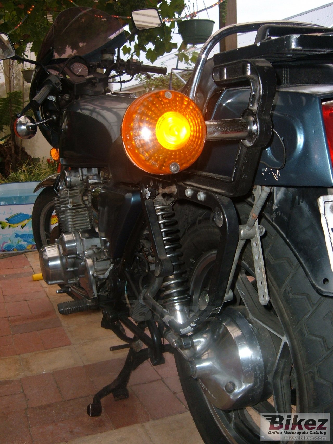 Big nymous user. gs 850 g picture and wallpaper from Bikez.com